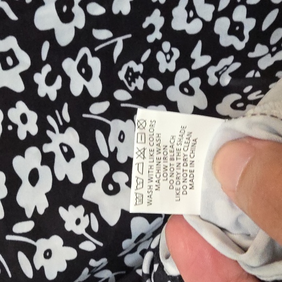 Lightweight Top - Picture 4 of 4